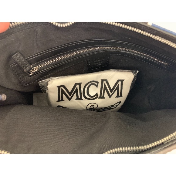 Authentic mcm medium stark pouch in gunta m stripe - Picture 5 of 8